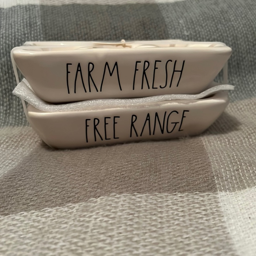 Rae Dunn egg tray set! NWT 🥚🐣